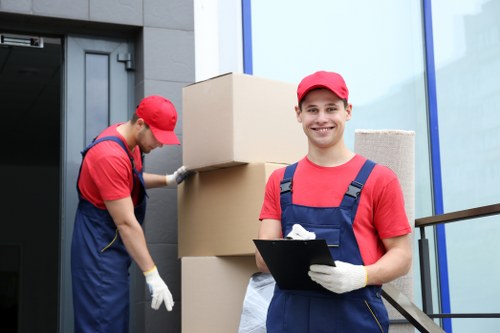 Local moving truck for central London residential moves