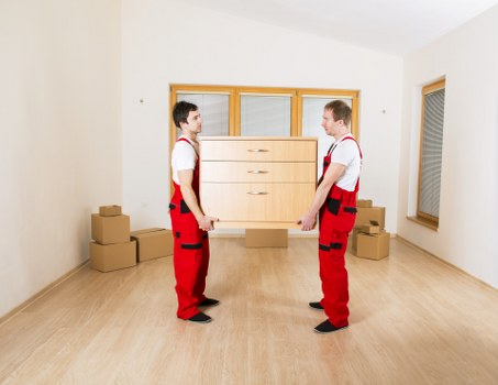 Secure storage space suitable for furniture and boxes in Pimlico
